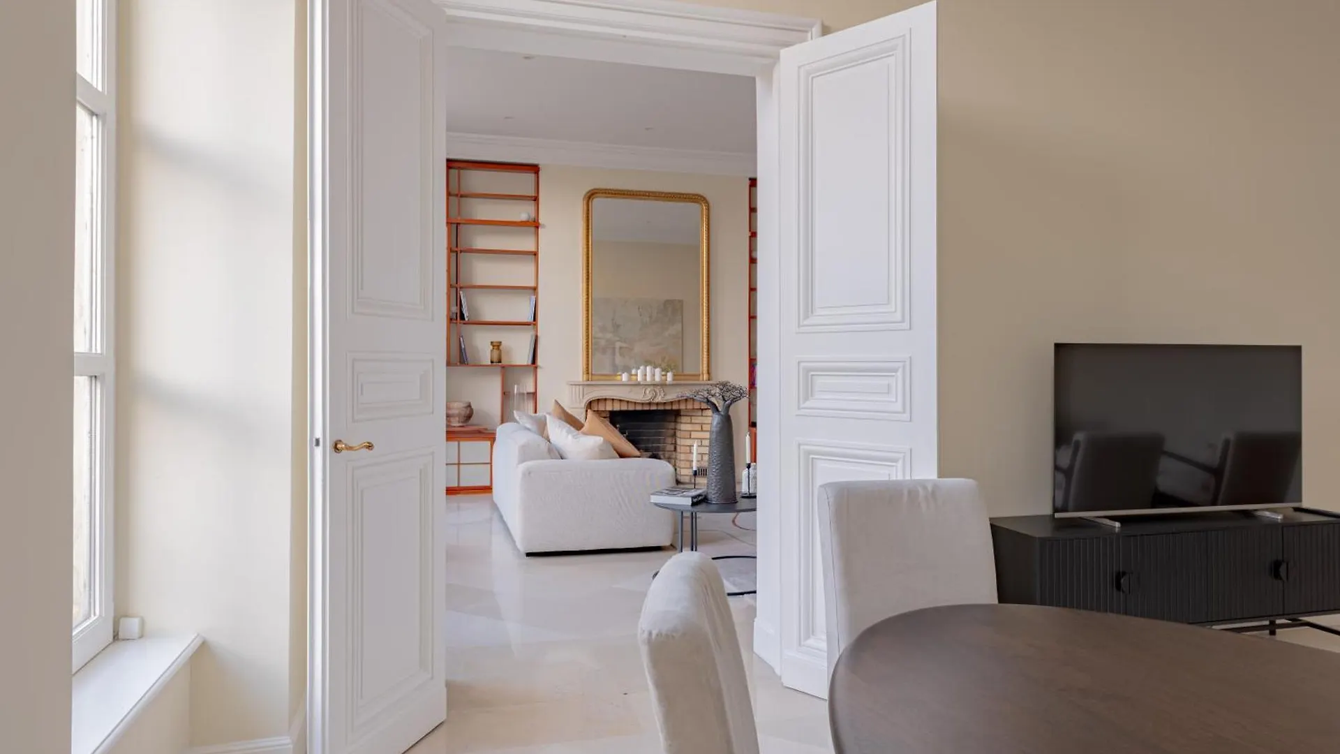 Timeless Elegance In Paris Apartment